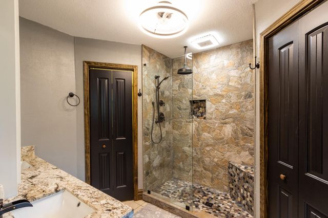 67 Sweetgum Court, Lake Jackson, TX 77566