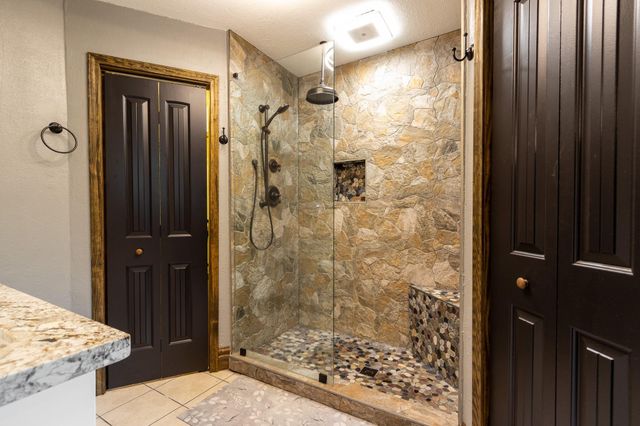 67 Sweetgum Court, Lake Jackson, TX 77566