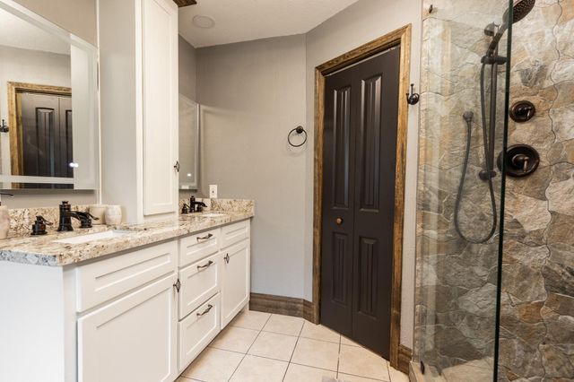 67 Sweetgum Court, Lake Jackson, TX 77566