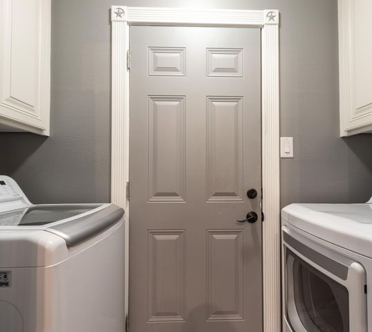 67 Sweetgum Court, Lake Jackson, TX 77566