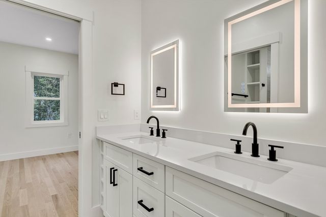 22 Estabrook Rd, Lexington, MA 02421