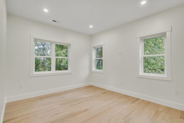22 Estabrook Rd, Lexington, MA 02421