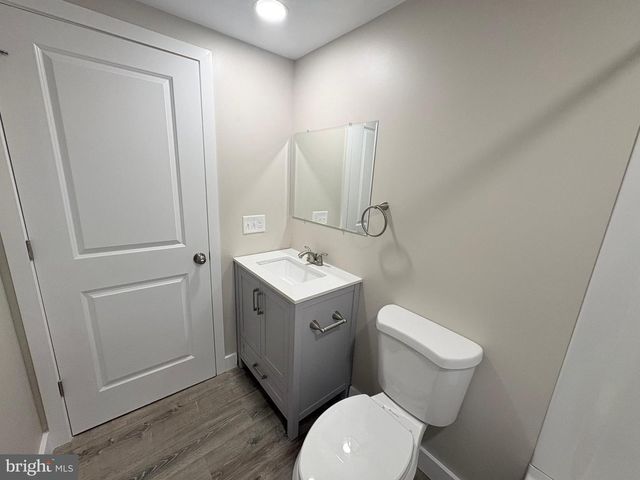 825 W 3RD ST, Florence, NJ 08518