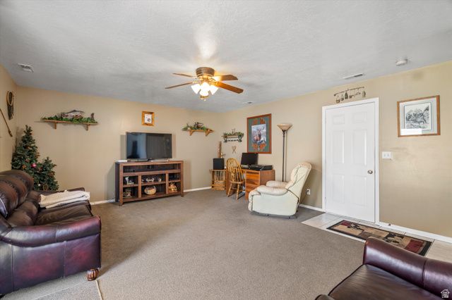 3307 W 4975 S, Roy, UT 84067