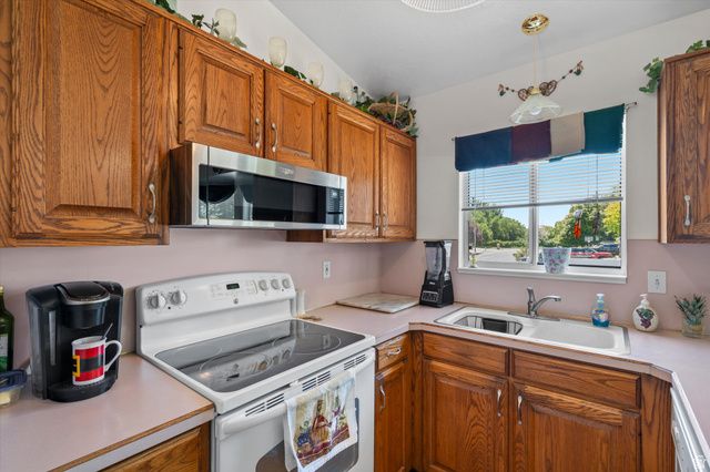 3307 W 4975 S, Roy, UT 84067