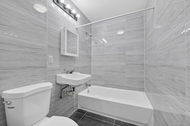 14734 224th Street, Jamaica, NY 11413