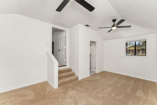 121 Carmel Ave, Roseville, CA 95678