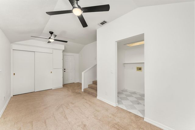 121 Carmel Ave, Roseville, CA 95678
