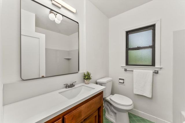 121 Carmel Ave, Roseville, CA 95678