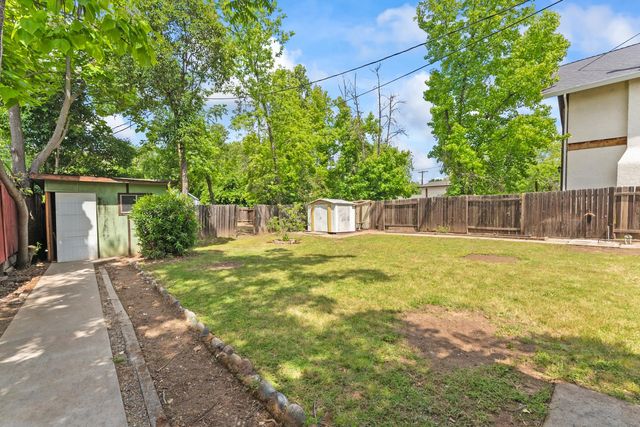 121 Carmel Ave, Roseville, CA 95678