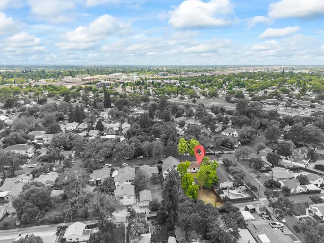 121 Carmel Ave, Roseville, CA 95678