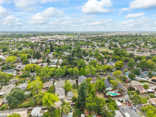 121 Carmel Ave, Roseville, CA 95678