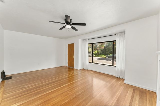 121 Carmel Ave, Roseville, CA 95678