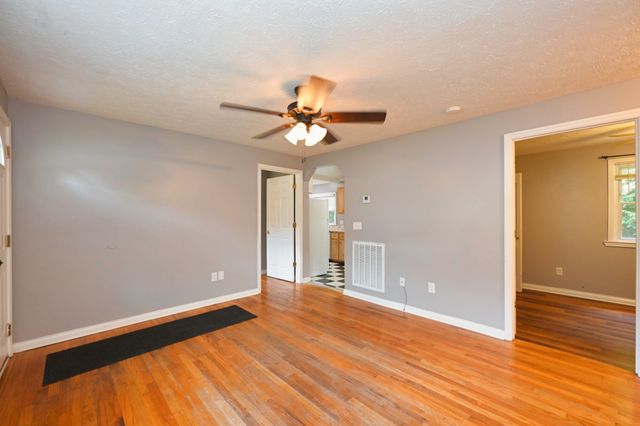 1010 C Smith St, Goodlettsville, TN 37072