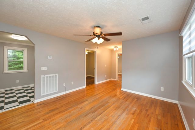 1010 C Smith St, Goodlettsville, TN 37072