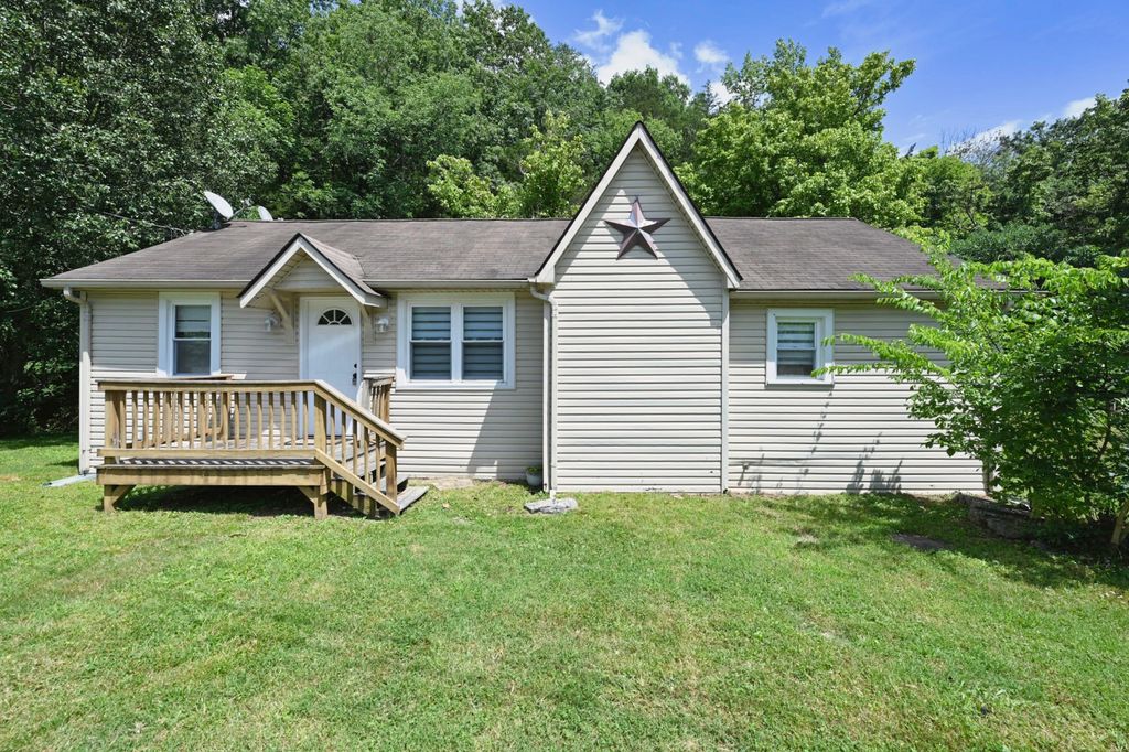 1010 C Smith St, Goodlettsville, TN 37072