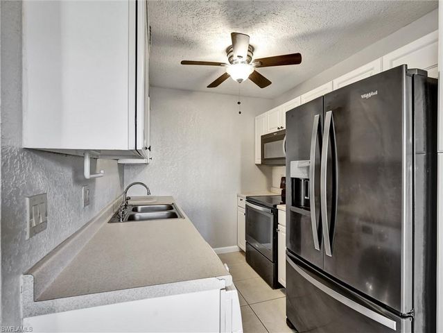 4621 Bayshore DR Q1, Naples, FL 34112