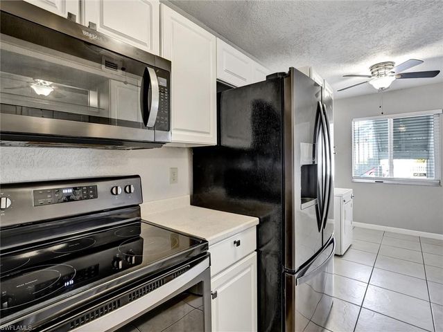 4621 Bayshore DR Q1, Naples, FL 34112