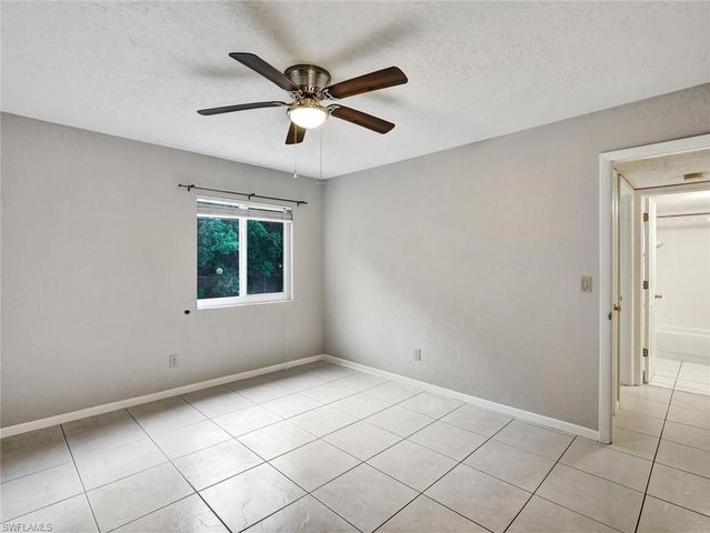 4621 Bayshore DR Q1, Naples, FL 34112