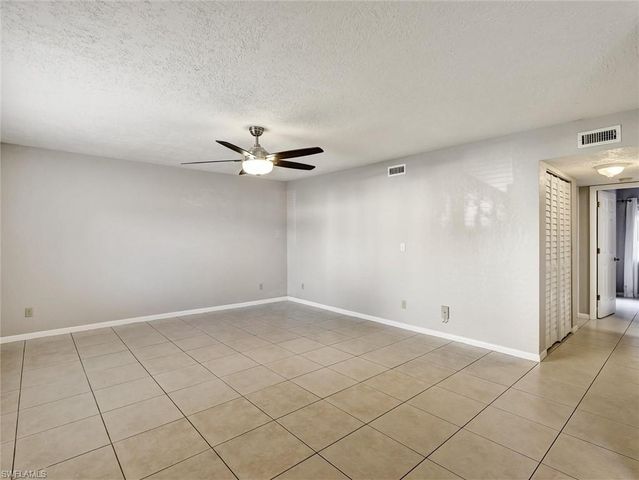 4621 Bayshore DR Q1, Naples, FL 34112
