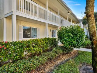 4621 Bayshore DR Q1, Naples, FL 34112