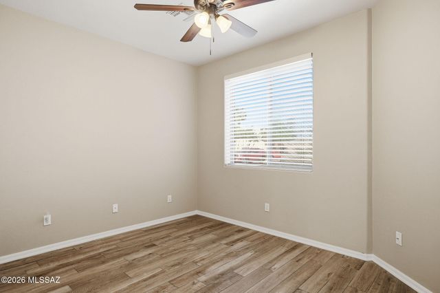 525 W Deerview Court, Green Valley, AZ 85614