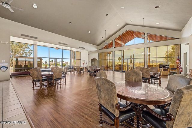 525 W Deerview Court, Green Valley, AZ 85614