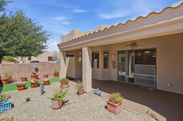 525 W Deerview Court, Green Valley, AZ 85614