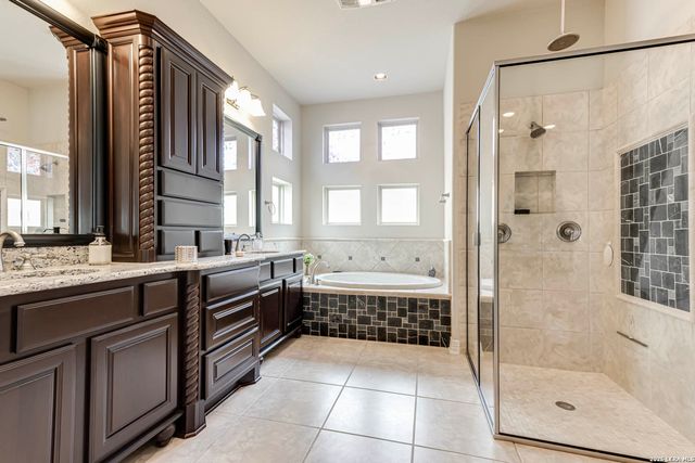 22522 Viajes, San Antonio, TX 78261