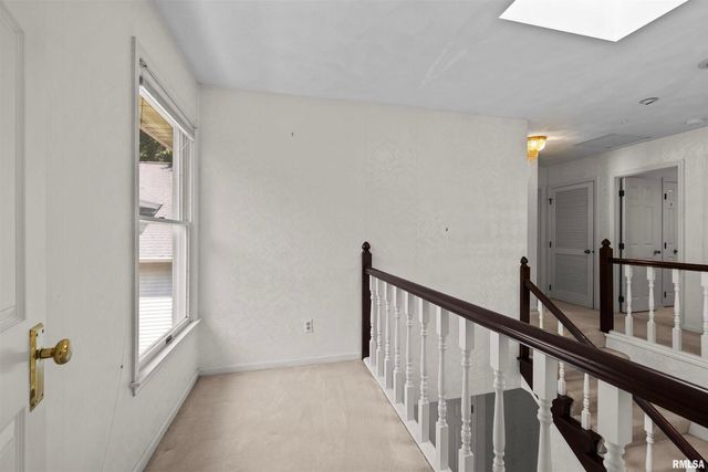 5 White Oak Court, Moline, IL 61265