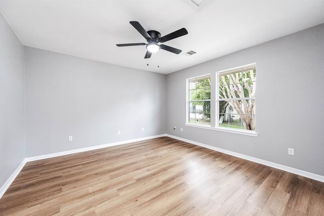 1071 Verde Trails Drive, Houston, TX 77073