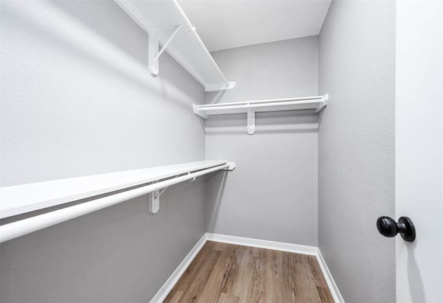 1071 Verde Trails Drive, Houston, TX 77073