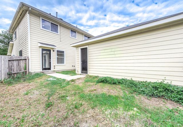 1071 Verde Trails Drive, Houston, TX 77073