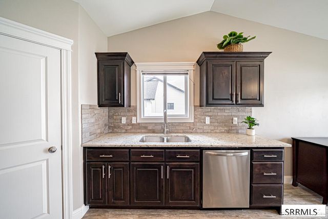 395 Rock Hill Lane, Idaho Falls, ID 83401