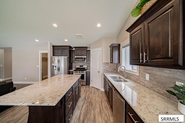 395 Rock Hill Lane, Idaho Falls, ID 83401