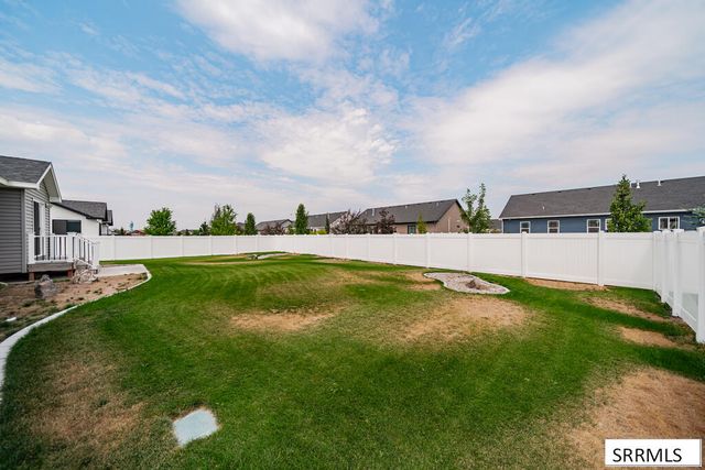 395 Rock Hill Lane, Idaho Falls, ID 83401