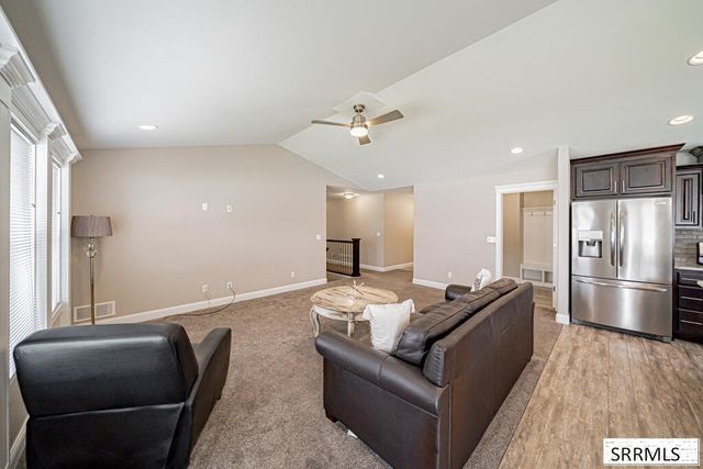 395 Rock Hill Lane, Idaho Falls, ID 83401