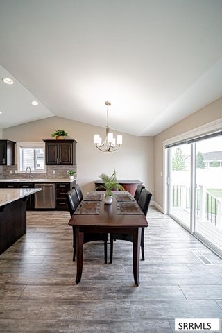 395 Rock Hill Lane, Idaho Falls, ID 83401