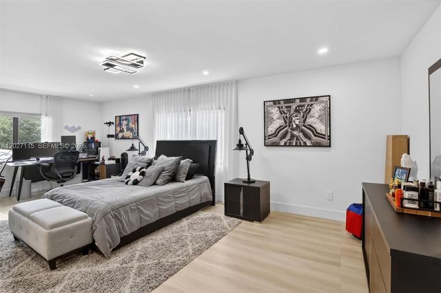 12111 NW 5th Court, Plantation, FL 33325