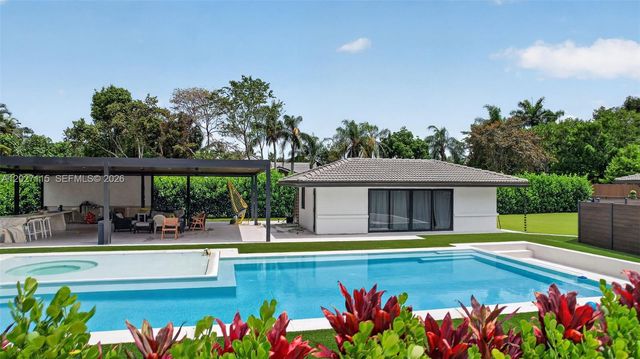 12111 NW 5th Court, Plantation, FL 33325