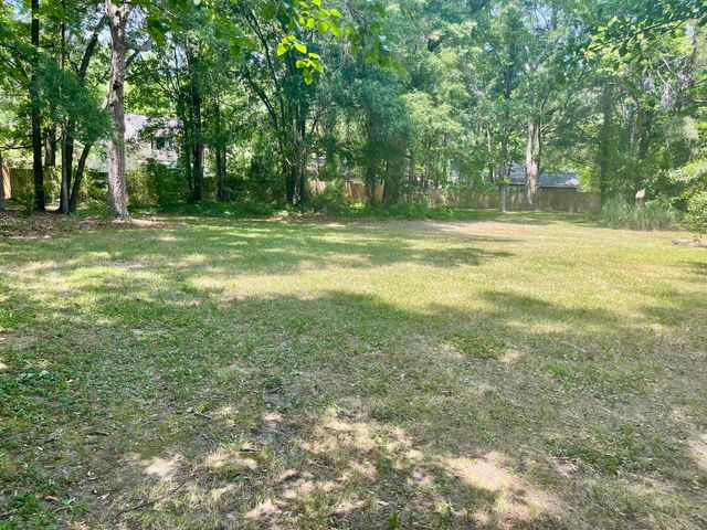 109 Edgewood Lane, Goose Creek, SC 29445