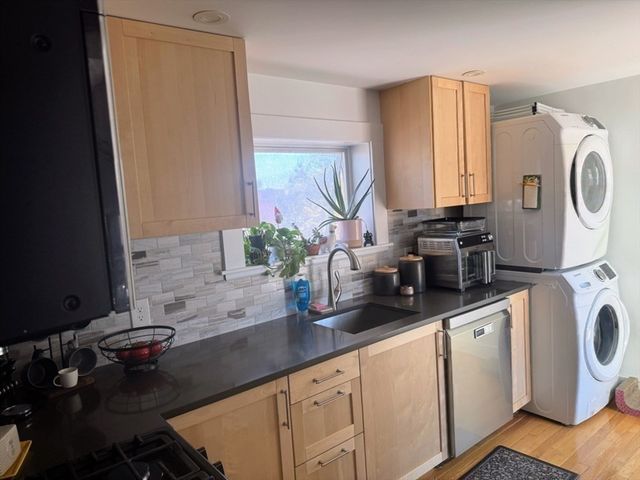 16 Chauncy St 60, Cambridge, MA 02138