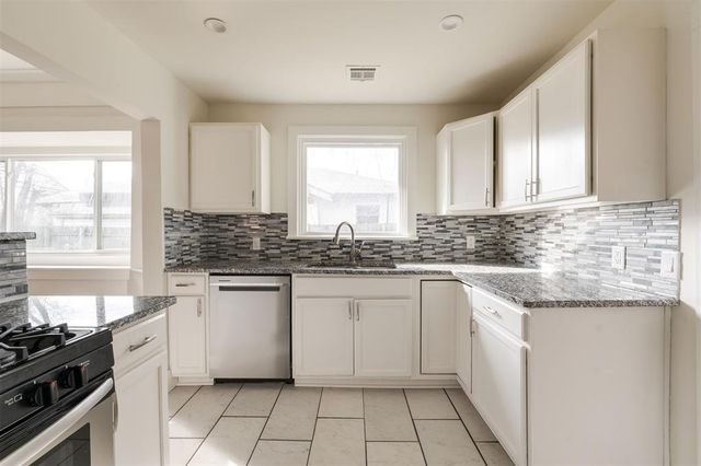 1215 NW 13th Street, Oklahoma City, OK 73106