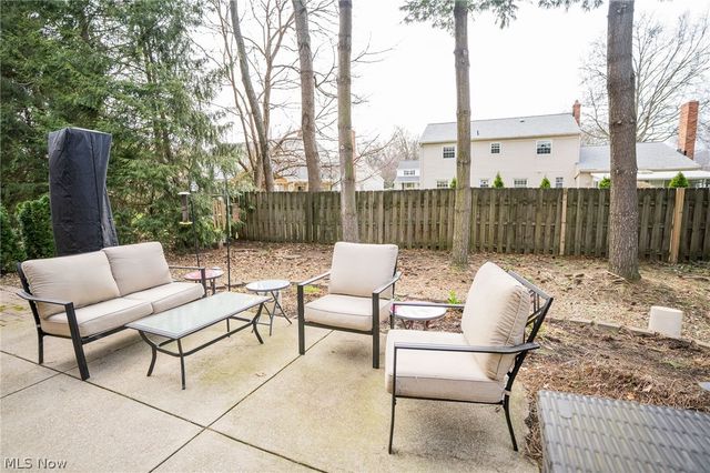 26 Aberdeen Court, Rocky River, OH 44116