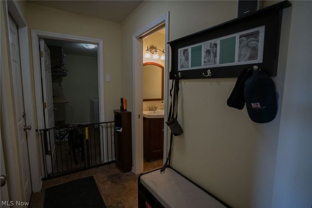 26 Aberdeen Court, Rocky River, OH 44116