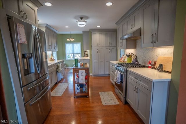 26 Aberdeen Court, Rocky River, OH 44116