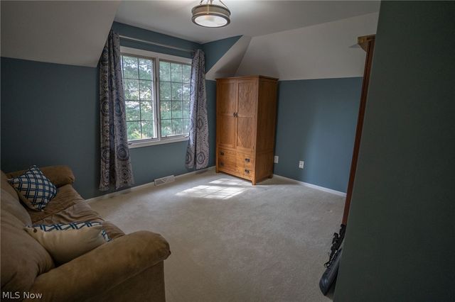 26 Aberdeen Court, Rocky River, OH 44116