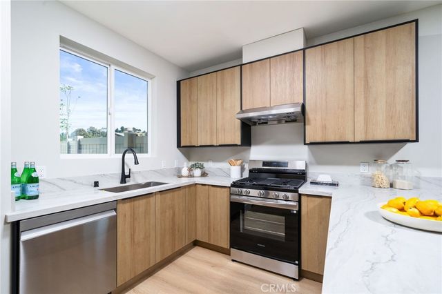 798 N Amelia Avenue A, San Dimas, CA 91773