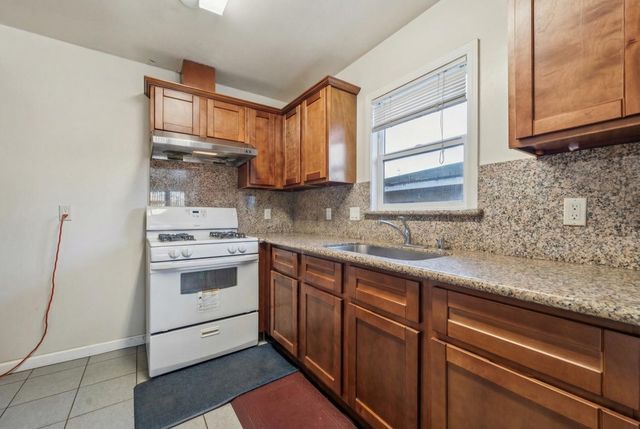 2620 Maricopa Ave, Richmond, CA 94804