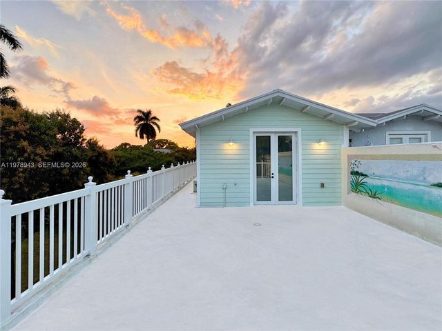 229 SW 9th Ave, Fort Lauderdale, FL 33312